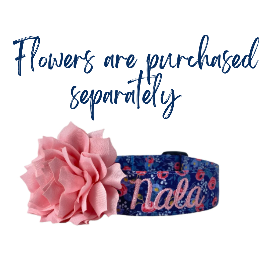Whether choosing from a traditional dog collar, embroidered dog collar, or engraved buckle dog collar, you’ll find a great selection of personalized dog collars to choose from. Duke & Fox® personalized dog collars come in a variety of unique styles and patterns. Our embroidered collars and engraved buckle collars also add to your dog's safety and your peace of mind with critical contact information should you and your dog get separated. Blue floral dog collar.