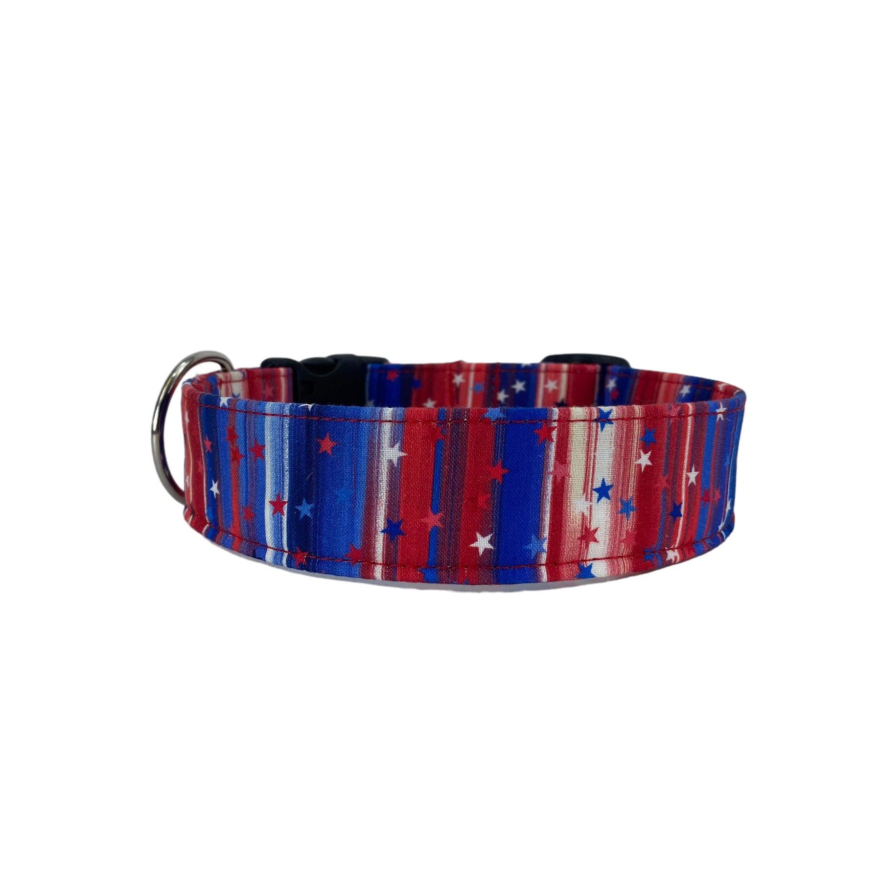 Whether choosing from a traditional dog collar, embroidered dog collar, or engraved buckle dog collar, you’ll find a great selection of personalized dog collars to choose from. Duke & Fox® personalized dog collars come in a variety of unique styles and patterns. Our embroidered collars and engraved buckle collars also add to your dog's safety and your peace of mind with critical contact information should you and your dog get separated. 4th of July stars and stripes dog collar.