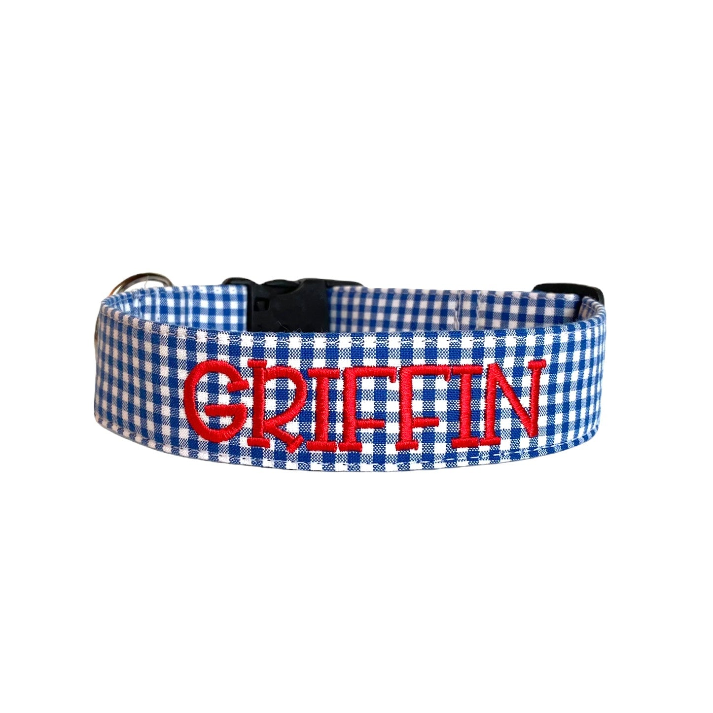 It is a great day for a picnic or walk on the beach in our new royal gingham personalized dog collar; let your classic and preppy style shine. 
Whether choosing from a traditional dog collar, embroidered dog collar, or engraved buckle dog collar, you’ll find a great selection to choose from.  Duke & Fox® personalized dog collars come in a variety of unique styles and patterns. Our embroidered collars and engraved buckle collars also add to your dog's safety and your peace of mind