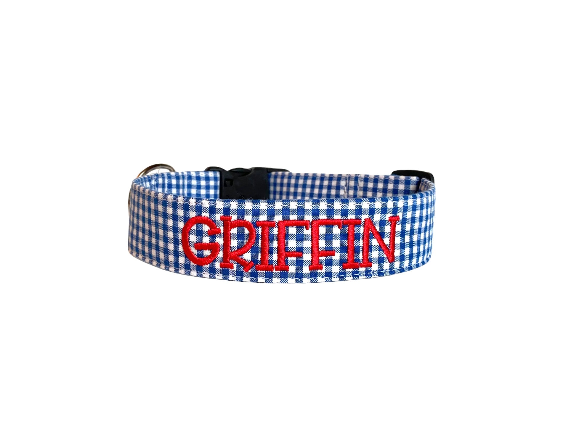 It is a great day for a picnic or walk on the beach in our new royal gingham personalized dog collar; let your classic and preppy style shine. 
Whether choosing from a traditional dog collar, embroidered dog collar, or engraved buckle dog collar, you’ll find a great selection to choose from.  Duke & Fox® personalized dog collars come in a variety of unique styles and patterns. Our embroidered collars and engraved buckle collars also add to your dog's safety and your peace of mind