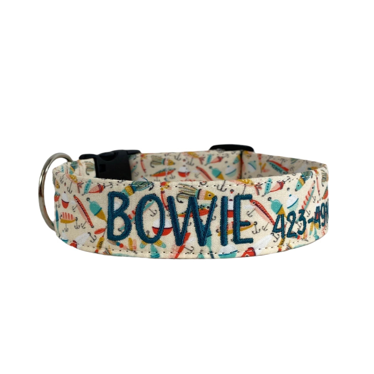 Whether choosing from a traditional dog collar, embroidered dog collar, or engraved buckle dog collar, you’ll find a great selection of personalized dog collars to choose from. Duke & Fox® personalized dog collars come in a variety of unique styles and patterns. Our embroidered collars and engraved buckle collars also add to your dog's safety and your peace of mind with critical contact information should you and your dog get separated. Fishing lures dog collar.