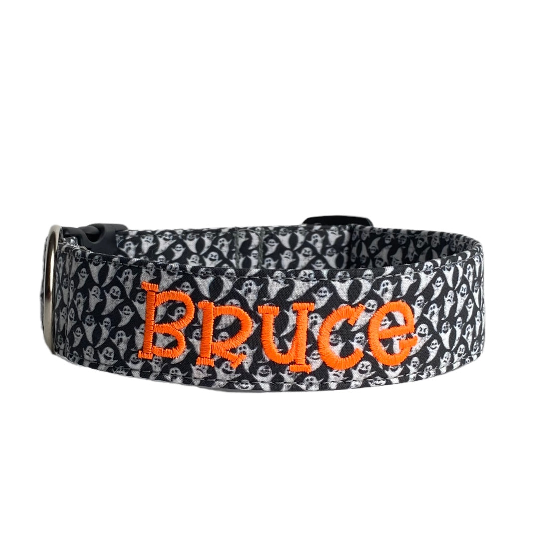 Whether choosing from a traditional dog collar, embroidered dog collar, or engraved buckle dog collar, you’ll find a great selection of personalized dog collars to choose from.  Duke & Fox® personalized dog collars come in a variety of unique styles and patterns. Our embroidered collars and engraved buckle collars also add to your dog's safety and your peace of mind with critical contact information should you and your dog get separated.  Ghost dog collar. Halloween dog collar.