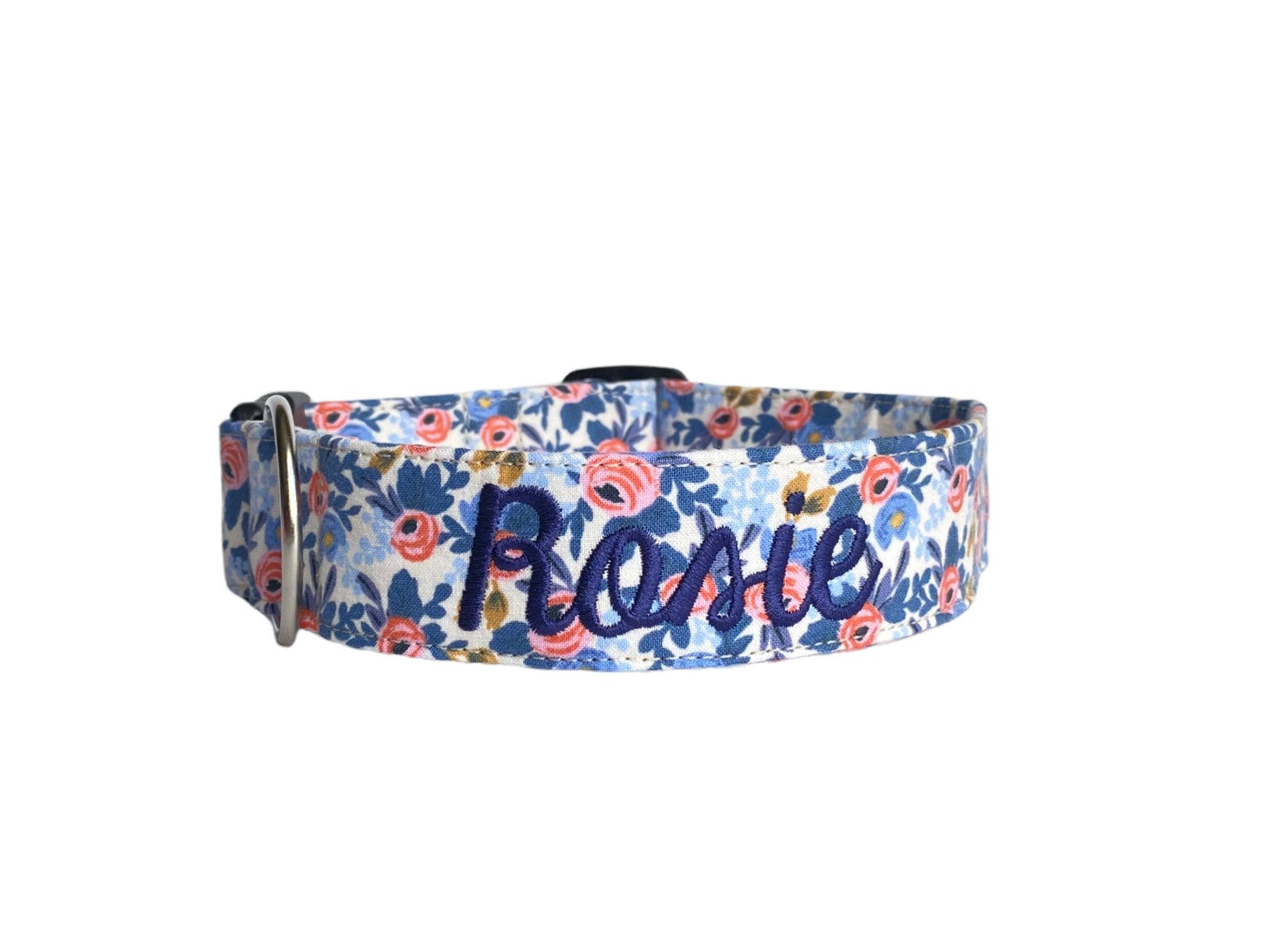 Whether choosing from a traditional dog collar, embroidered dog collar, or engraved buckle dog collar, you’ll find a great selection of personalized dog collars to choose from. Duke & Fox® personalized dog collars come in a variety of unique styles and patterns. Our embroidered collars and engraved buckle collars also add to your dog's safety and your peace of mind with critical contact information should you and your dog get separated. Cream floral dog collar.