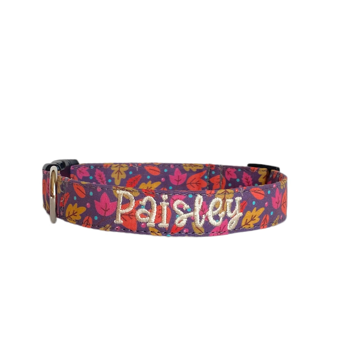 Whether choosing from a traditional dog collar, embroidered dog collar, or engraved buckle dog collar, you’ll find a great selection of personalized dog collars to choose from.  Duke & Fox® personalized dog collars come in a variety of unique styles and patterns. Our embroidered collars and engraved buckle collars also add to your dog's safety and your peace of mind with critical contact information should you and your dog get separated.  Colorful berry leaves dog collar.
