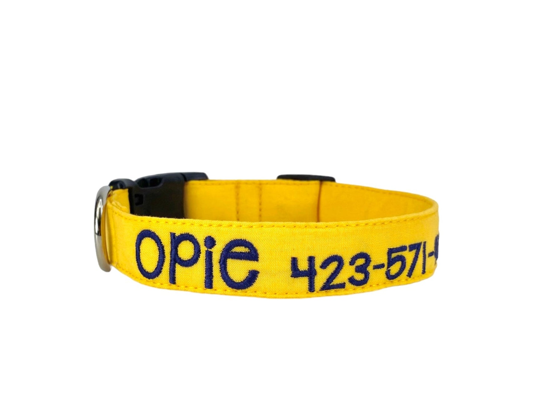 Whether choosing from a traditional dog collar, embroidered dog collar, or engraved buckle dog collar, you’ll find a great selection of personalized dog collars to choose from. Duke & Fox® personalized dog collars come in a variety of unique styles and patterns. Our embroidered collars and engraved buckle collars also add to your dog's safety and your peace of mind with critical contact information should you and your dog get separated. Solid yellow embroidered dog collar .