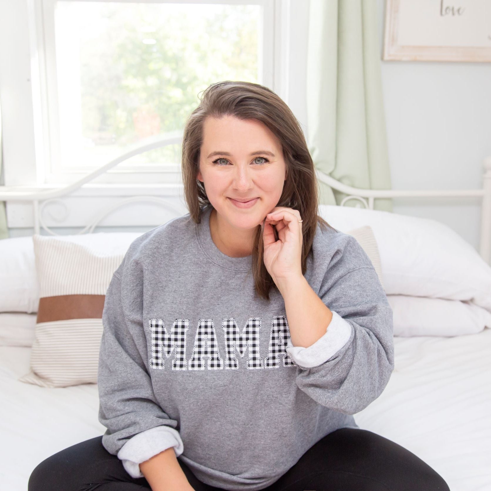Mama Sweatshirt. Heather Gray Sweatshirt with black and white gingham applique Mama design. Mama Sweathshirt. Gifts for her. Gifts for Mom. Mother's Day Gift.
