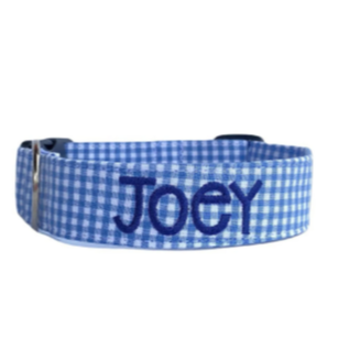 Whether choosing from a traditional dog collar, embroidered dog collar, or engraved buckle dog collar, you’ll find a great selection to choose from.  Duke & Fox® personalized dog collars come in a variety of unique styles and patterns. Our embroidered collars and engraved buckle collars also add to your dog's safety and your peace of mind with critical contact information should you and your dog get separated. 